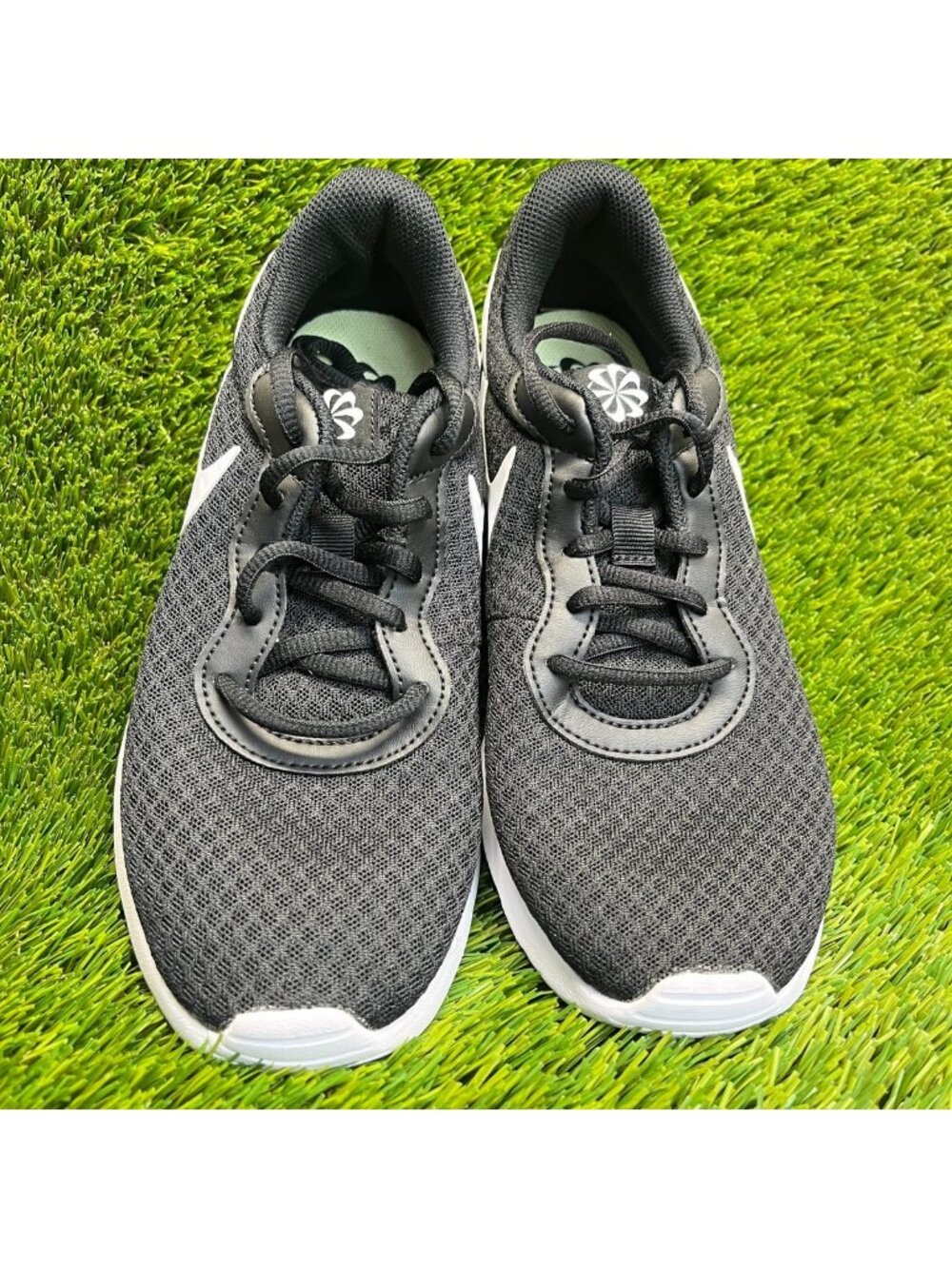 Nike Tanjun Womens Size 8.5 Black White Athletic Running Walking Shoes Sneakers - Picture 5 of 10
